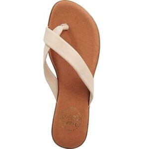 Andre Assous Nadiya Featherweight Sandals